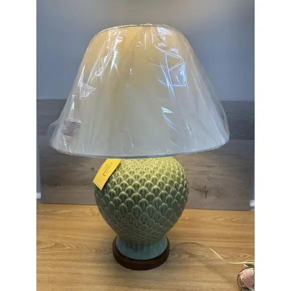Ralph Lauren Green Pineapple Lamp 26” Shade Ceramic & Wood Base~New with Tag - Picture 1 of 12